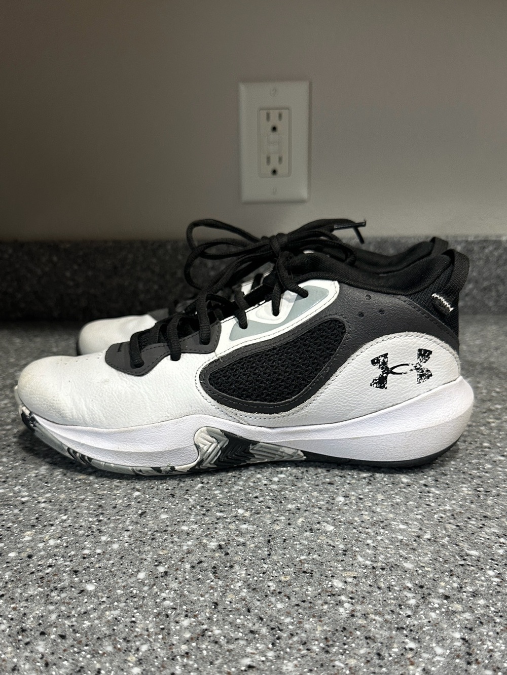 Men's Under Armor Basketball Shoes
